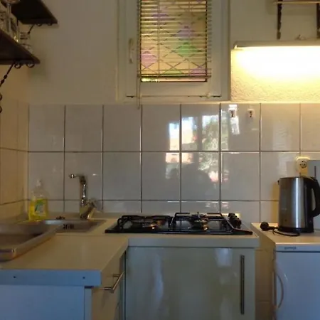 In With Balcony, Air Conditioning, Wi-fi, Dishwasher Appartement