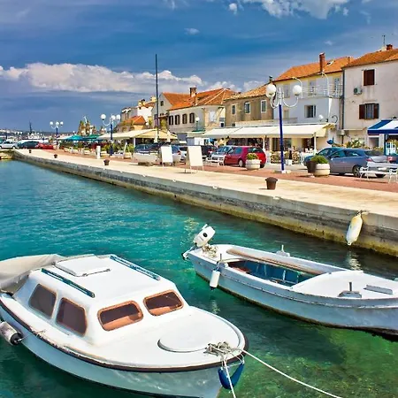 公寓 In With Balcony, Air Conditioning, Wi-fi, Dishwasher *