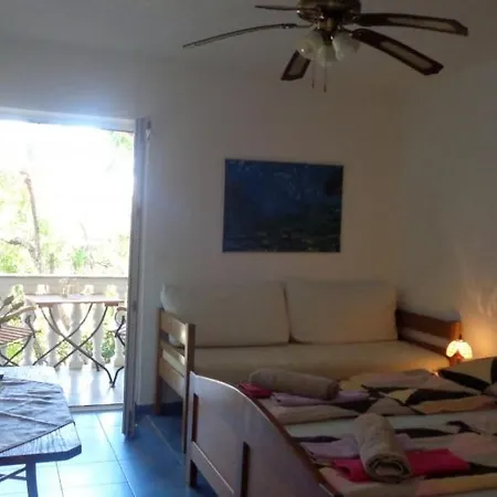 アパート In With Balcony, Air Conditioning, Wi-fi, Dishwasher ビオグラード・ナ・モル