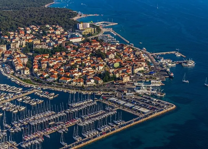 In With Balcony, Air Conditioning, Wi-fi, Dishwasher *