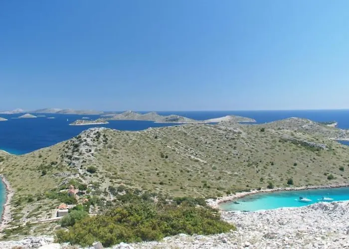 Lägenhet In With Balcony, Air Conditioning, Wi-fi, Dishwasher