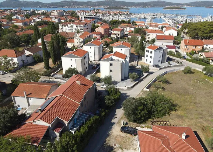 In With Balcony, Air Conditioning, Wi-fi, Dishwasher