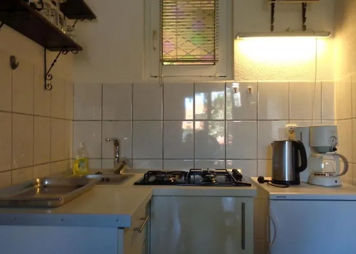 In With Balcony, Air Conditioning, Wi-fi, Dishwasher Lägenhet