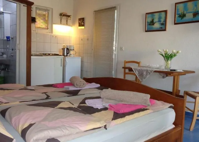 In With Balcony, Air Conditioning, Wi-fi, Dishwasher